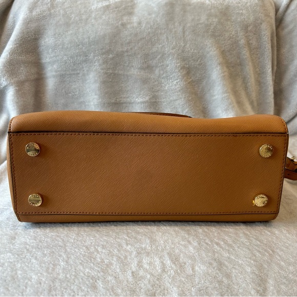 Michael Kors Kellen Medium Satchel Acorn - Picture 5 of 8